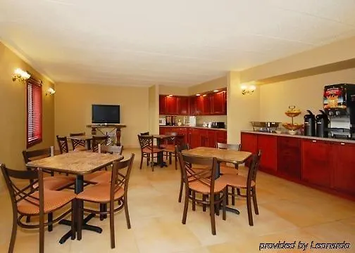 Rodeway Inn And Suites Newport News